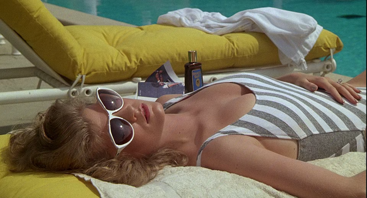 Fletch (1985) (1080p BluRay x265 r00t)-01