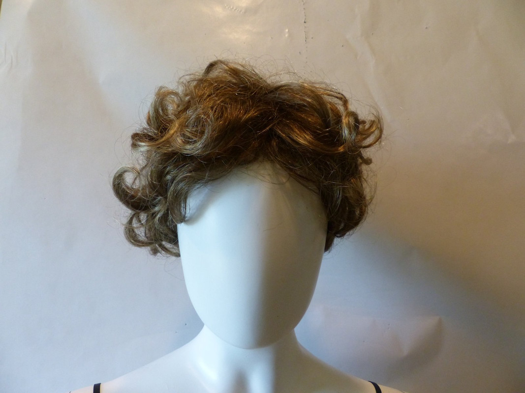 PAULA YOUNG A1254 BROWN/BLONDE CURLY FIBER HAIR WIG SIZE AVERAGE