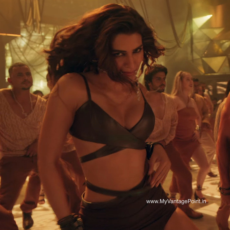 hot-expressions-of-kriti-sanon-in-ganapath