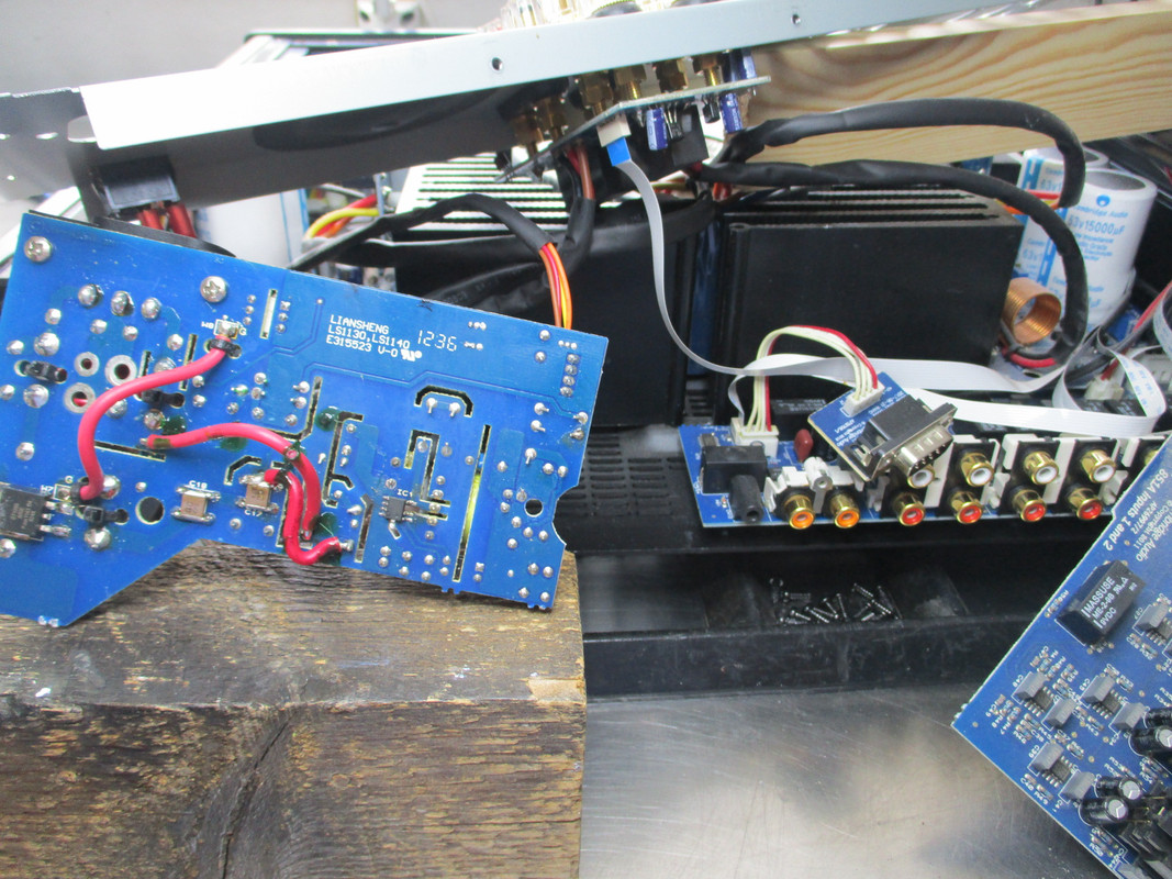 Cambridge A851A & Pana 001