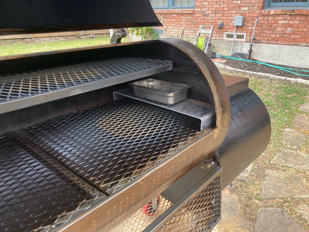 Where To Place Water Pan In Offset Smoker – Fun In The Yard