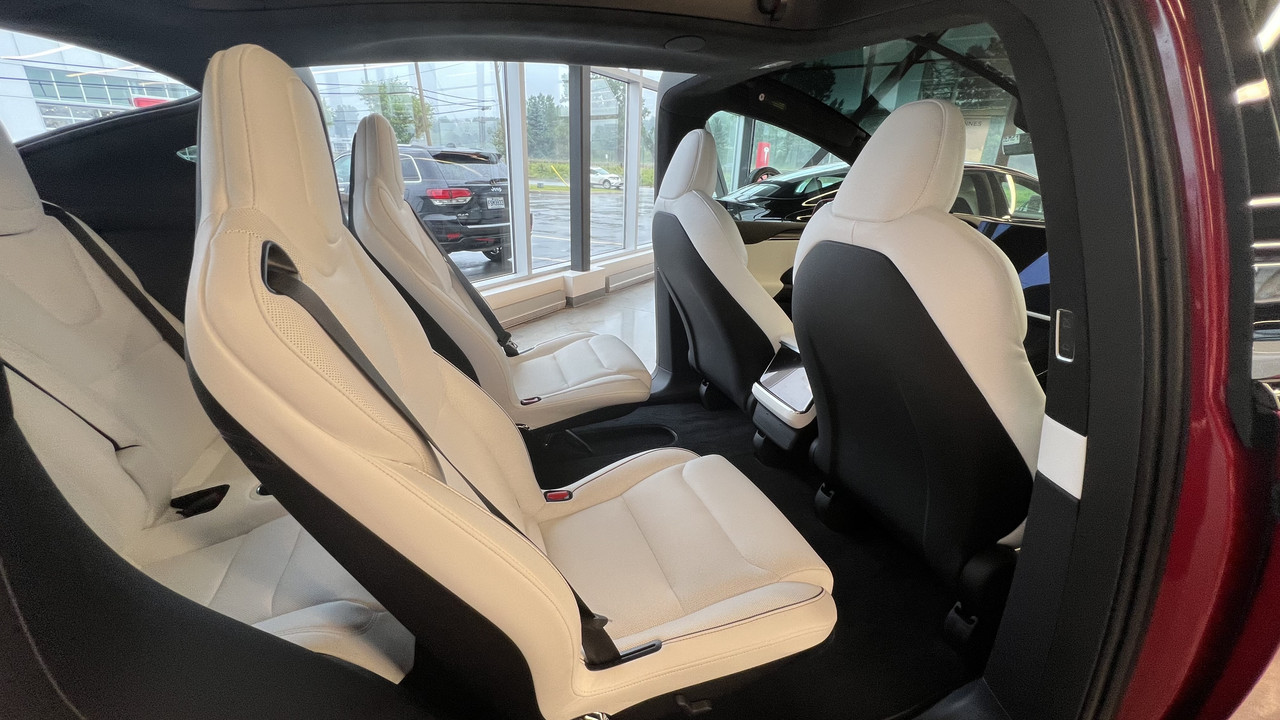 D1F882E8-2B05-4BA3-8154-5A991EB57328