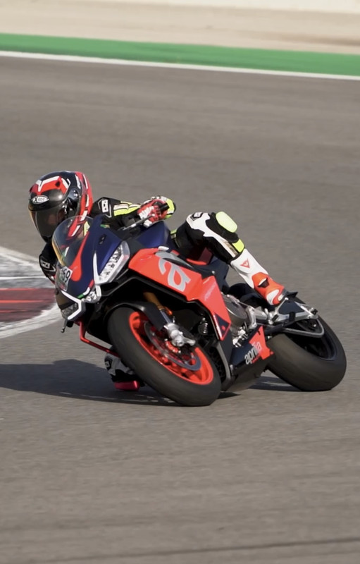 1375B3F4-8407-4A65-8F5A-D9E4923322B0