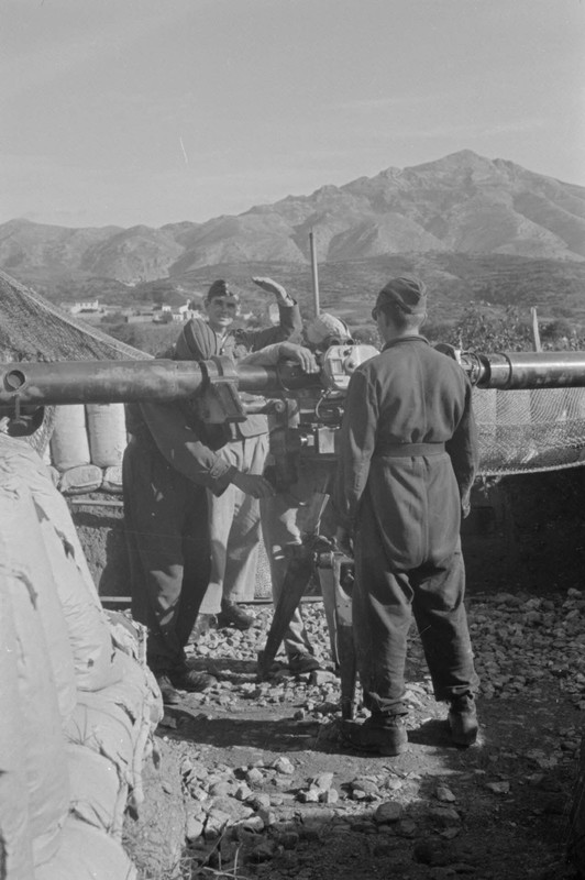 Un télémètre d'origine britannique capturé et utilisé pour le guidage de la batterie de  Flak 3-286 