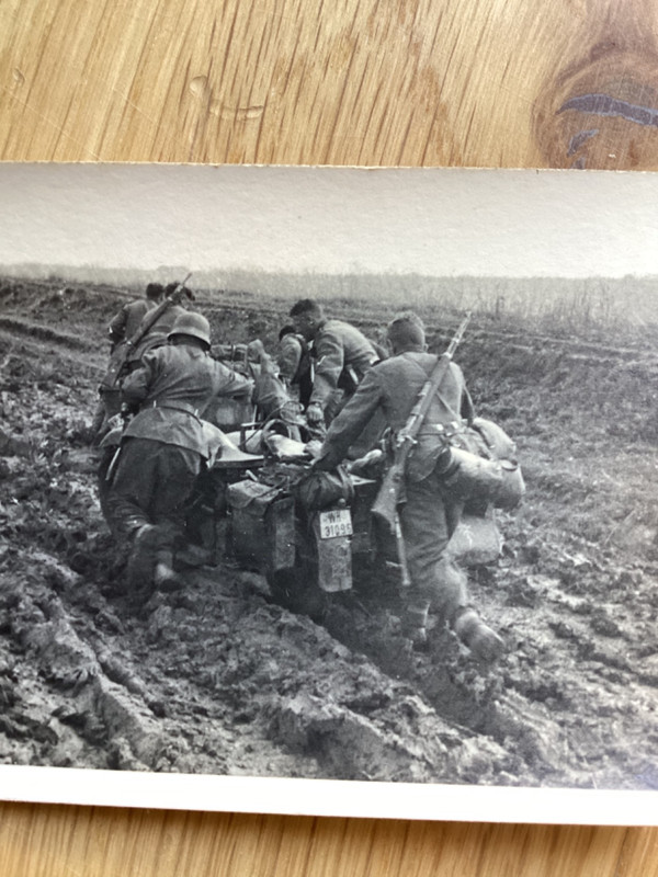 Wehrmacht Krad Vormarsch Morast Schlamm Original Foto beschrieben (2)