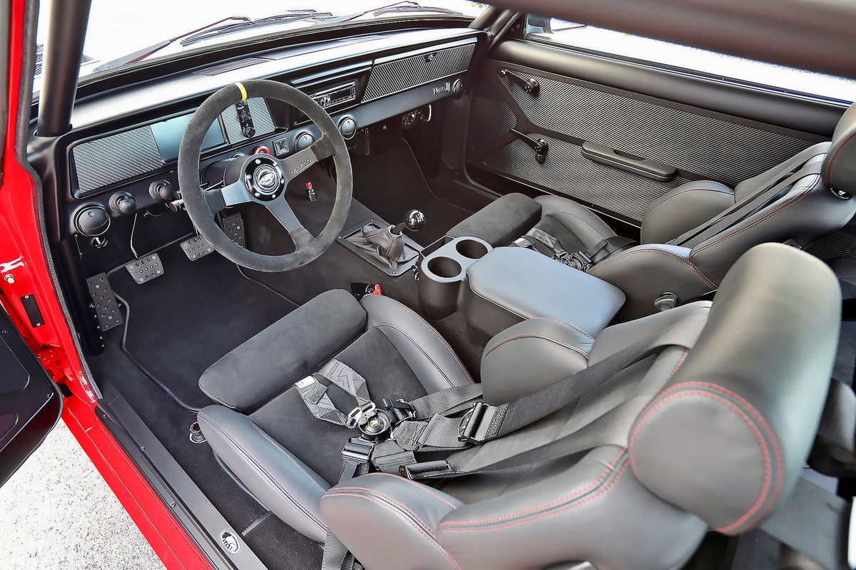 C6E500C8-8A6C-4E83-AF48-D7BD40F16BCC