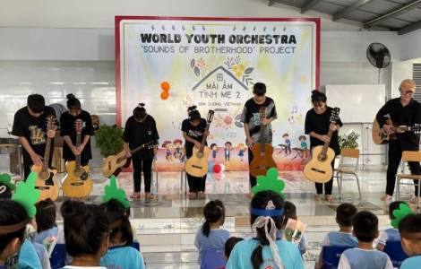 La musica, strumento che guarisce le ferite interiori e apre i cuori dans Articoli di Giornali e News La-musica-guarisce-le-ferite-del-cuore-Vietnam