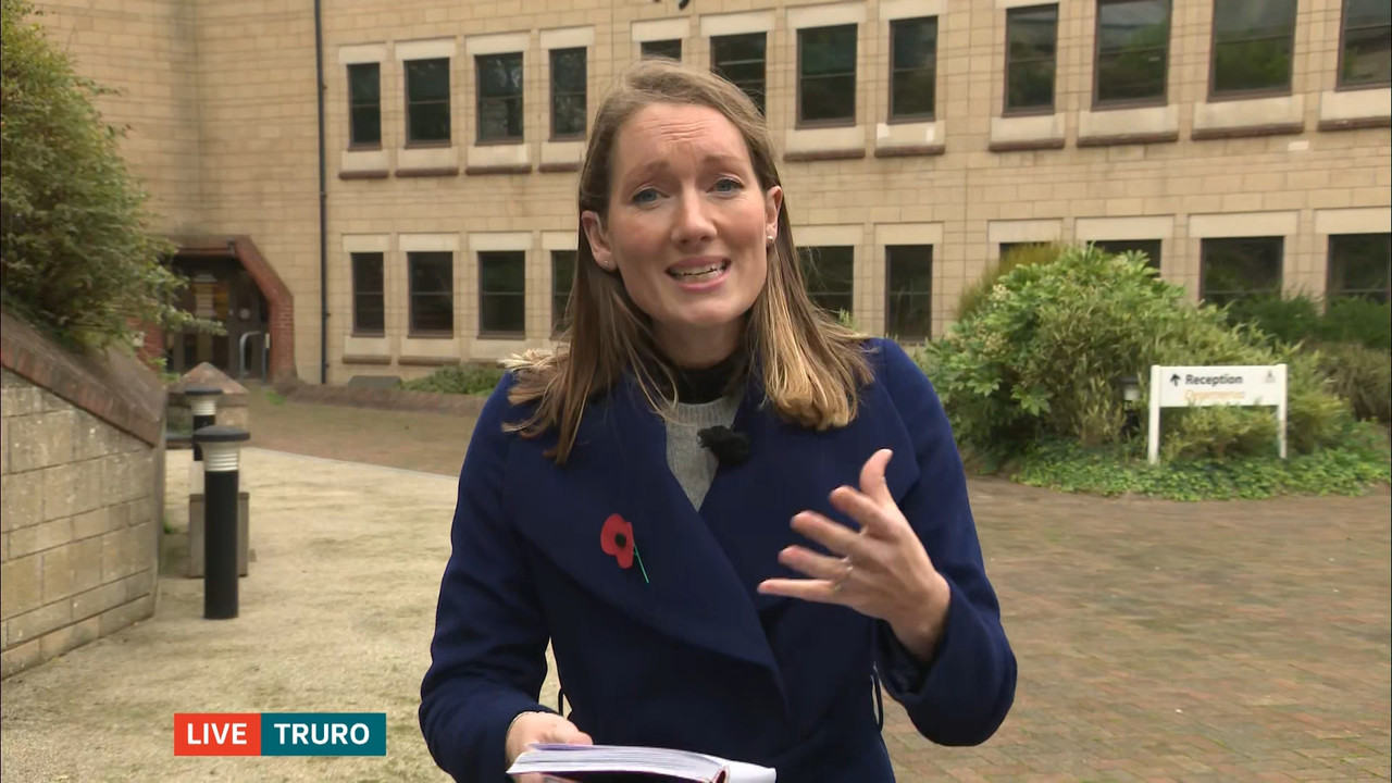 ITV Lunchtime News_20221031_13301355.ts_snapshot_12.24.929