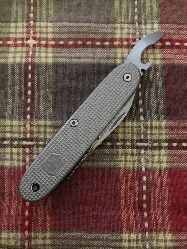 BBBA6592-7E07-405C-951E-FA7448CE82EF