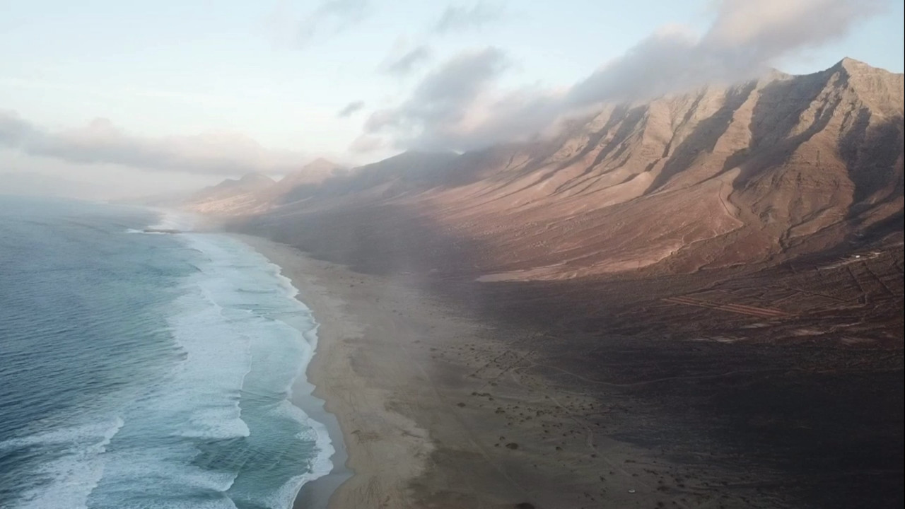 4D3C5C68-5AD1-402D-B210-04946B3F93DD