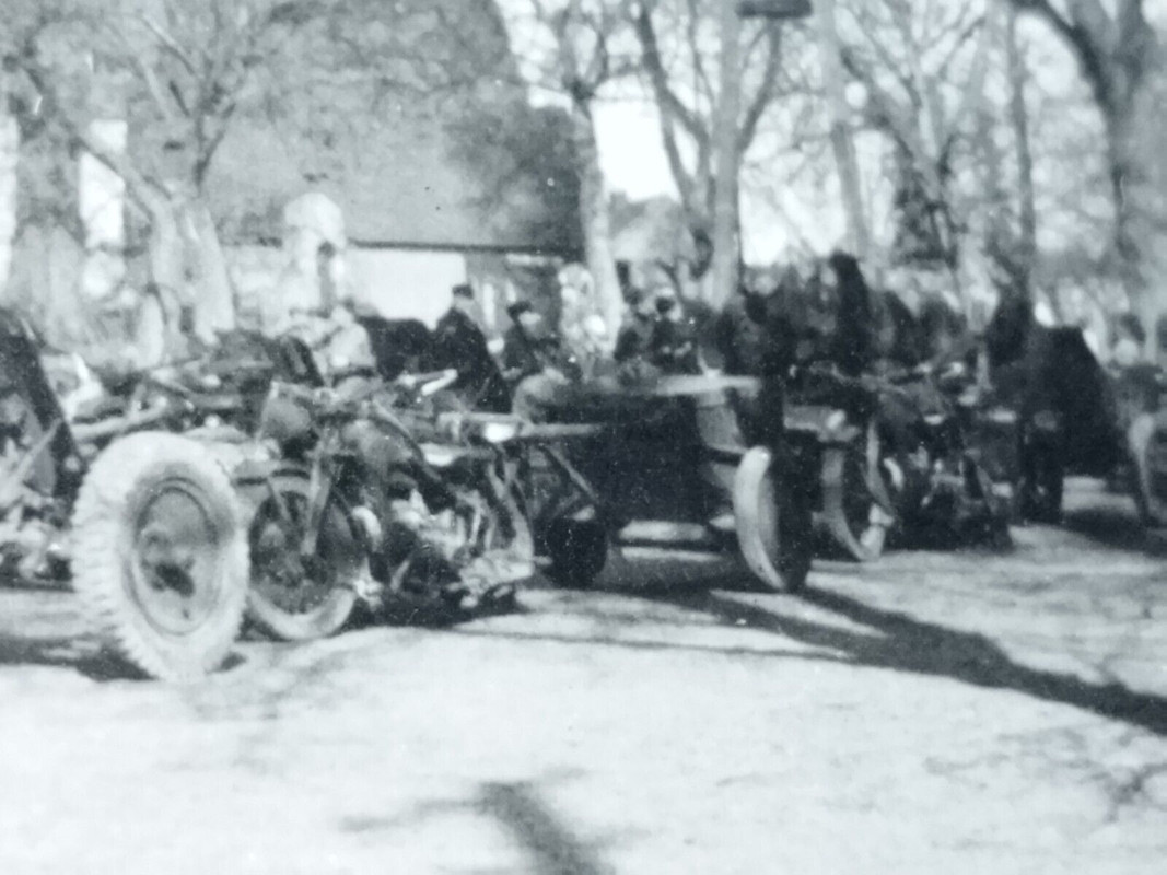 2.WK Beiwagen Krad Maschinen mit 3,7 cm Pak mehrfach angehängt Übung Bismarck1