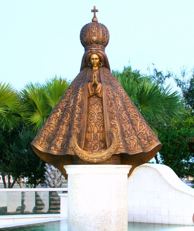 IMAGE: https://i.postimg.cc/pLy2fwqL/Virgen-1.jpg