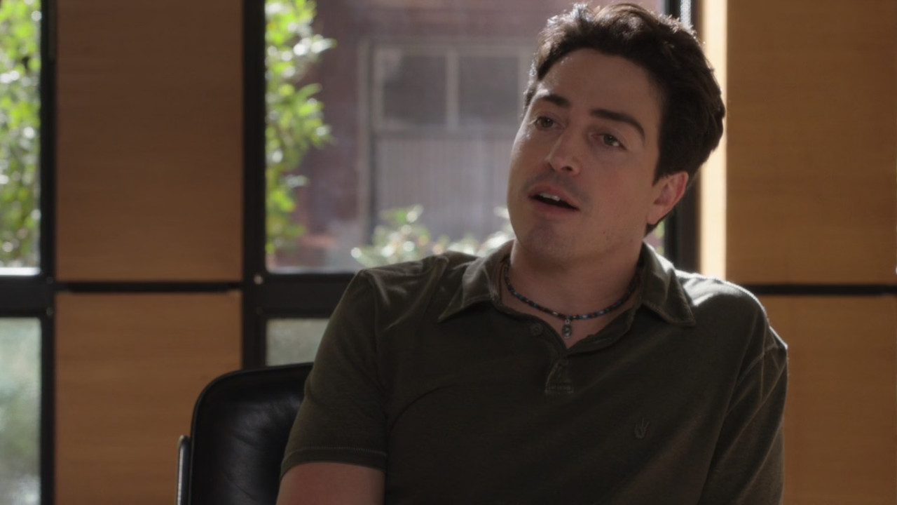 Silicon Valley (2014) - S05E01 - Grow Fast or Die Slow (1080p AM