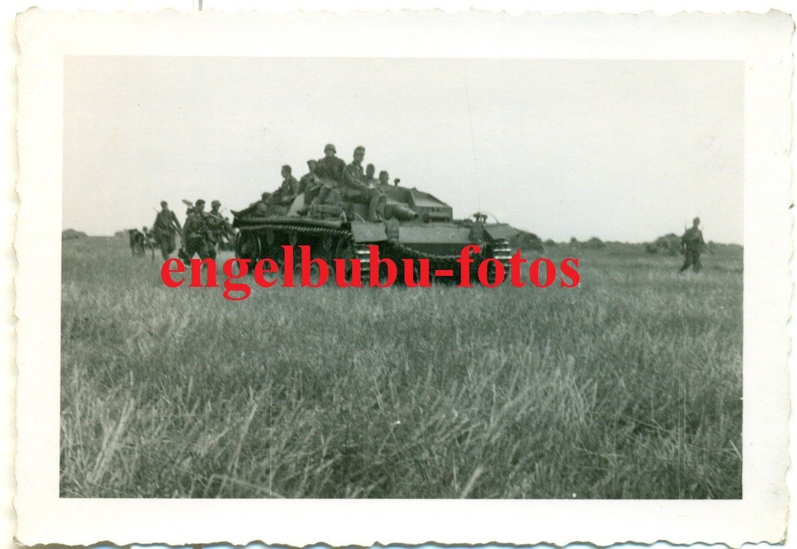 FOTO - STURMGESCHÜTZ - STUG-ABTEILUNG - EINSATZ