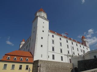 Bratislava: Iglesia Azul, Castillo, Slavin y traslado a Praga - Viena - Bratislava - Praga (6)