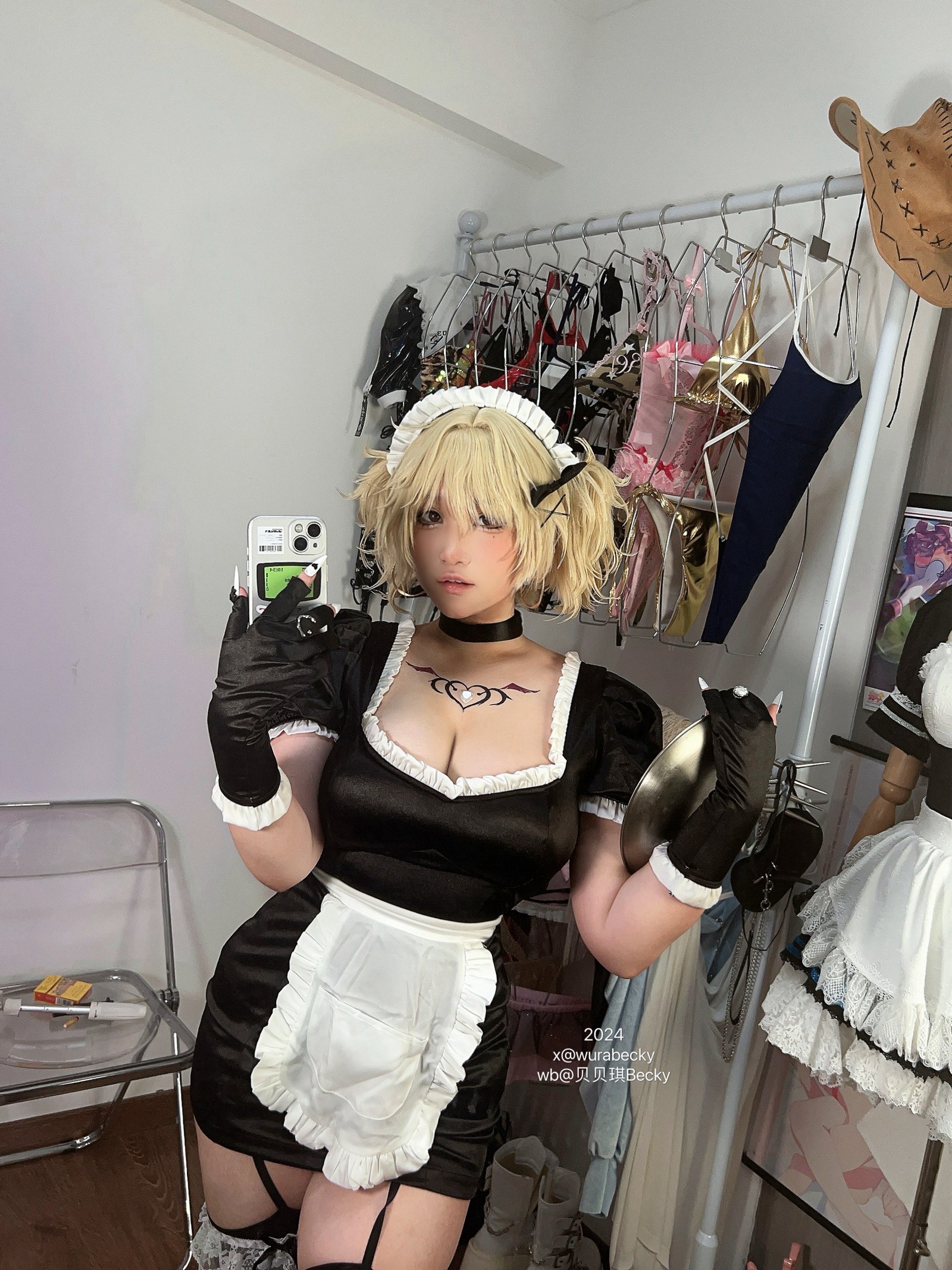贝贝琪 Becky 烟烟 女仆 Cosplay 写真＋视频合集（69P｜1V｜339MB）插图3