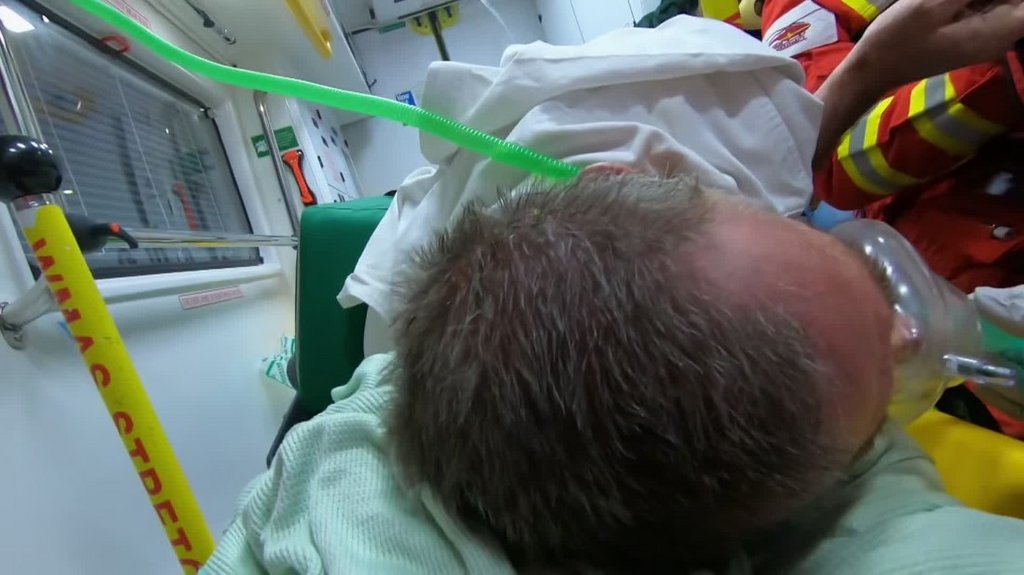 [Image: kae6r4e7kvm7.jpg]