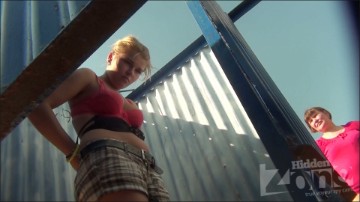 [Image: Voyeur30815143855.jpg]