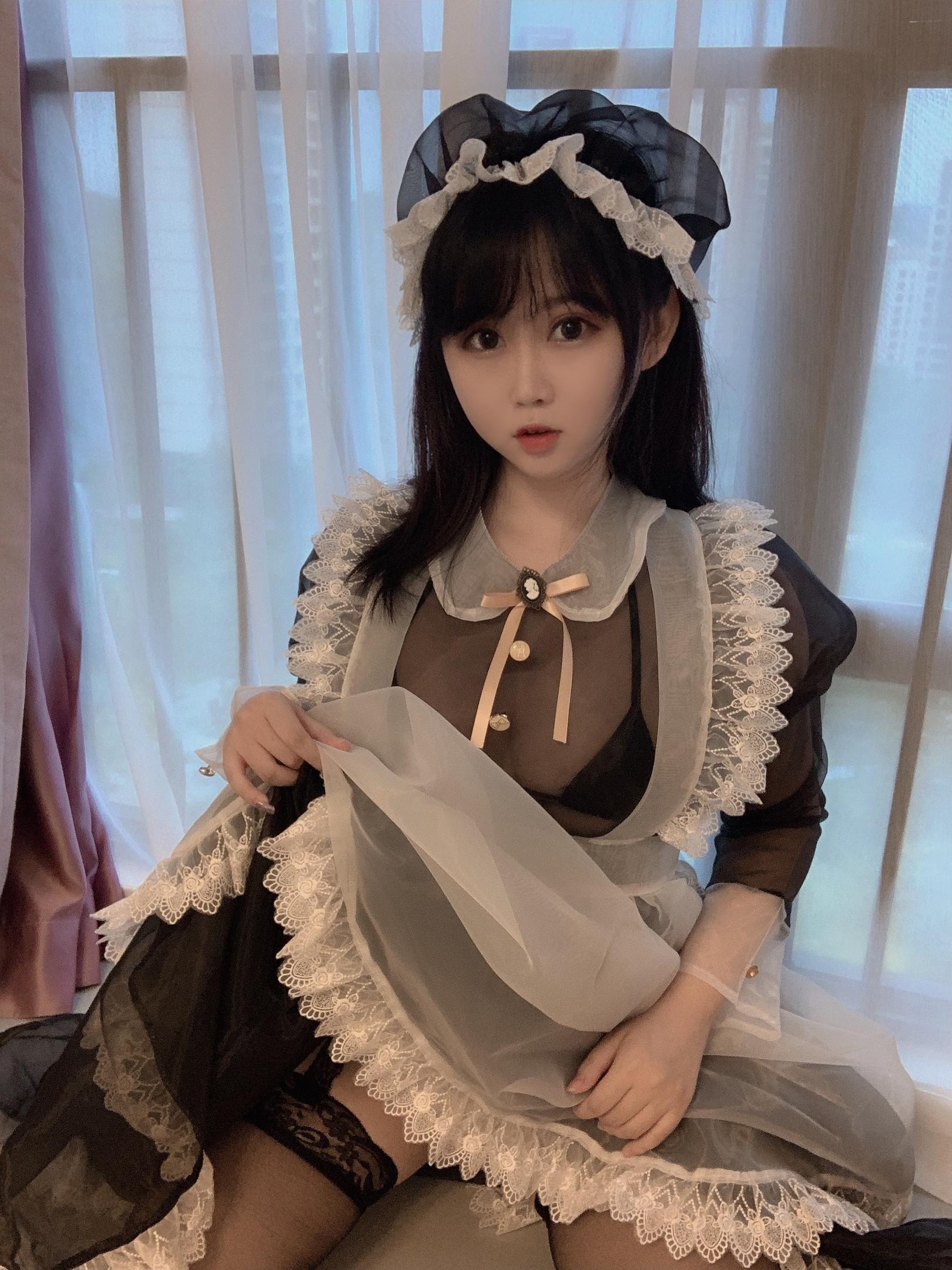 是依酱呀 NO.001 透明女仆 2