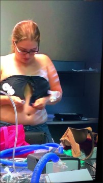 [Image: Voyeur23525101640.jpg]