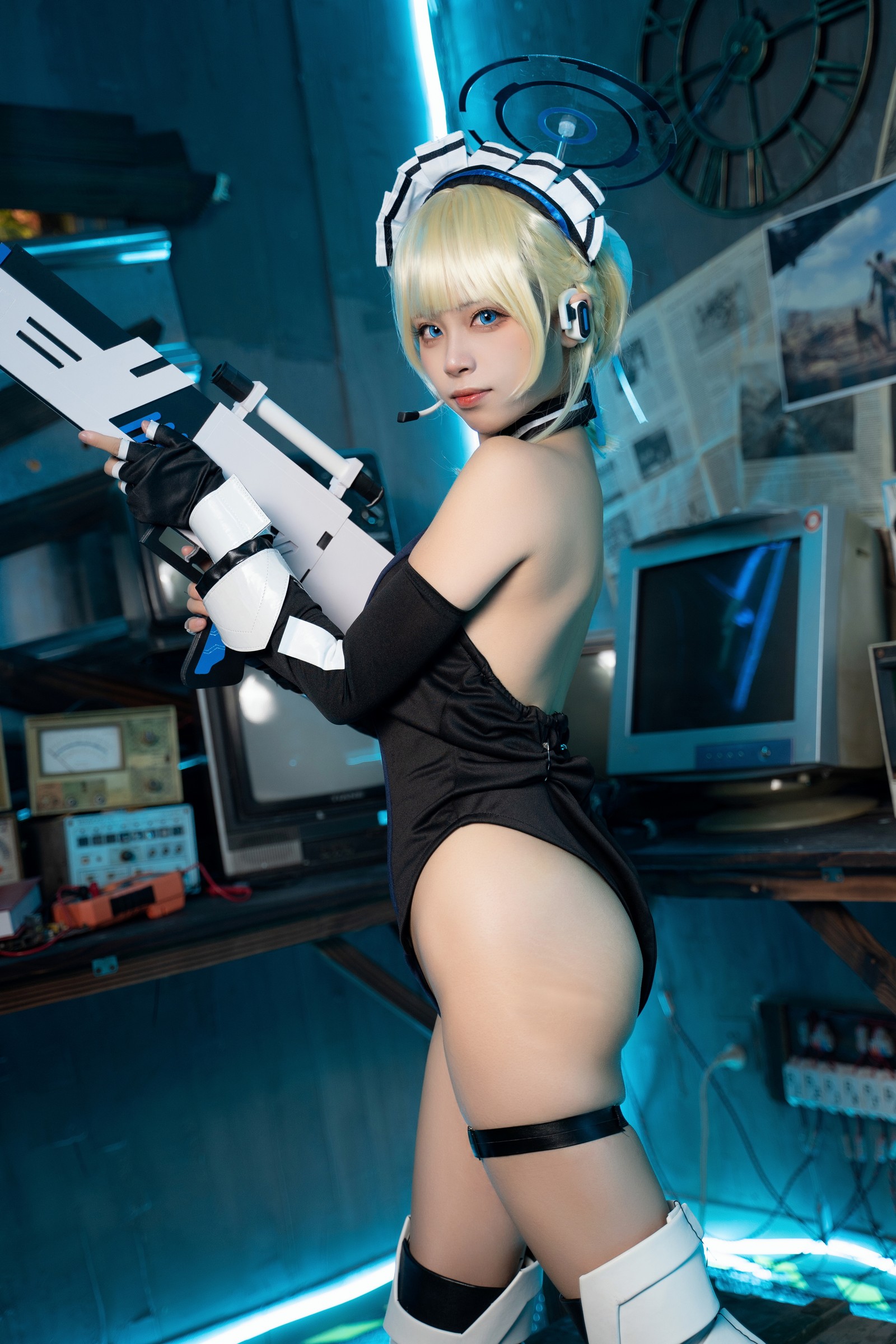 三無人型美女写真：飞鸟马时兔女郎战斗服 COS（60P／389.1M）插图9