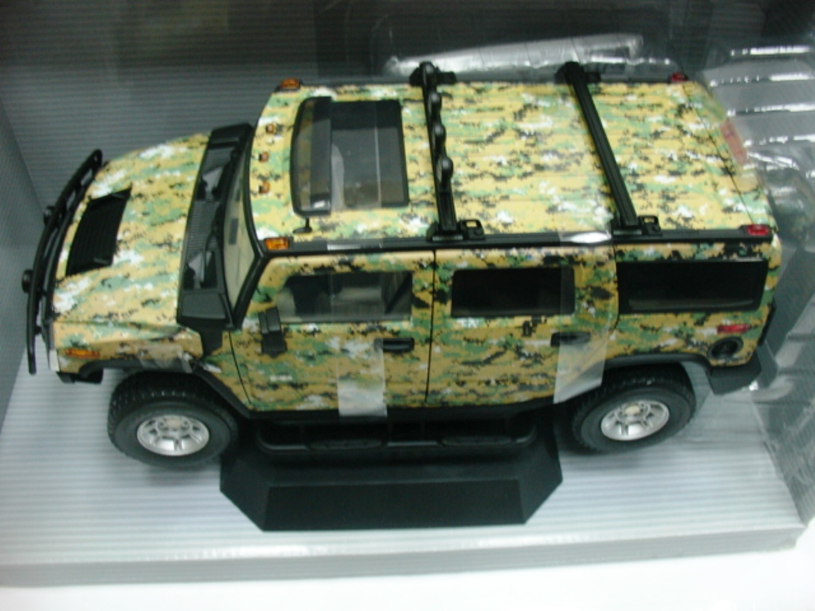 Miniature Hummer H1 1/18 – NCIS Highway 61 – Voiture Diecast Noir (Neuve)