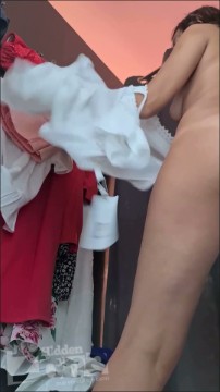 [Image: Voyeur41635132119.jpg]
