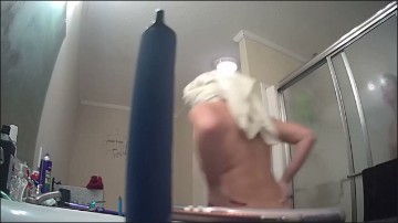 [Image: Voyeur11645085649.jpg]