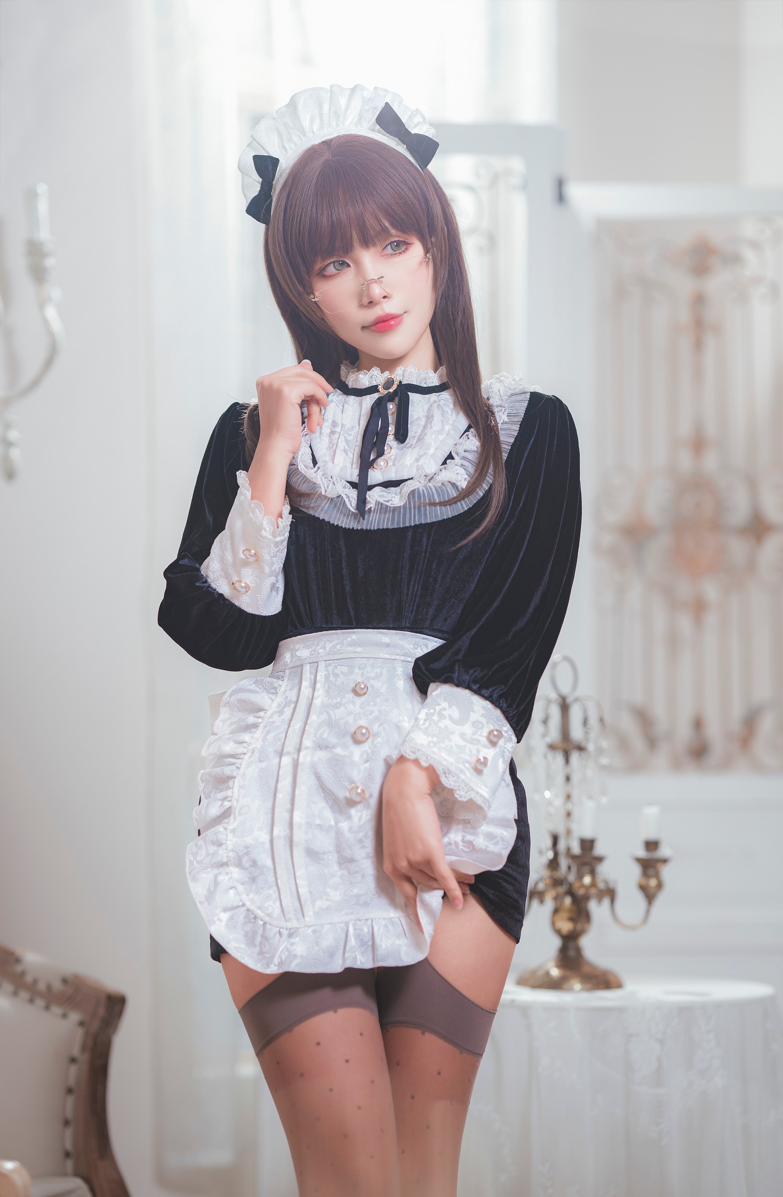 Neko-薇薇 丝绒女仆 Cosplay 写真合集｜高清大图（40P｜102MB）插图7