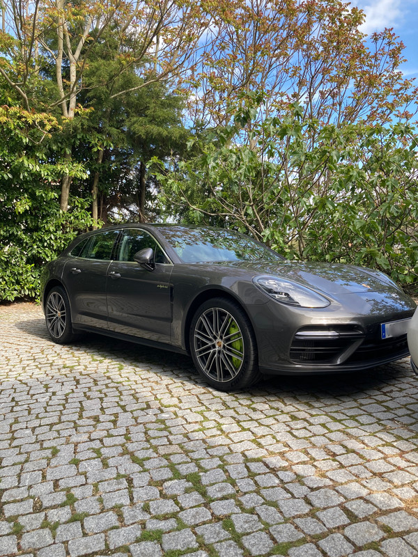 A935A9E3-4EBD-42FD-9F5D-76F868C0EDBE