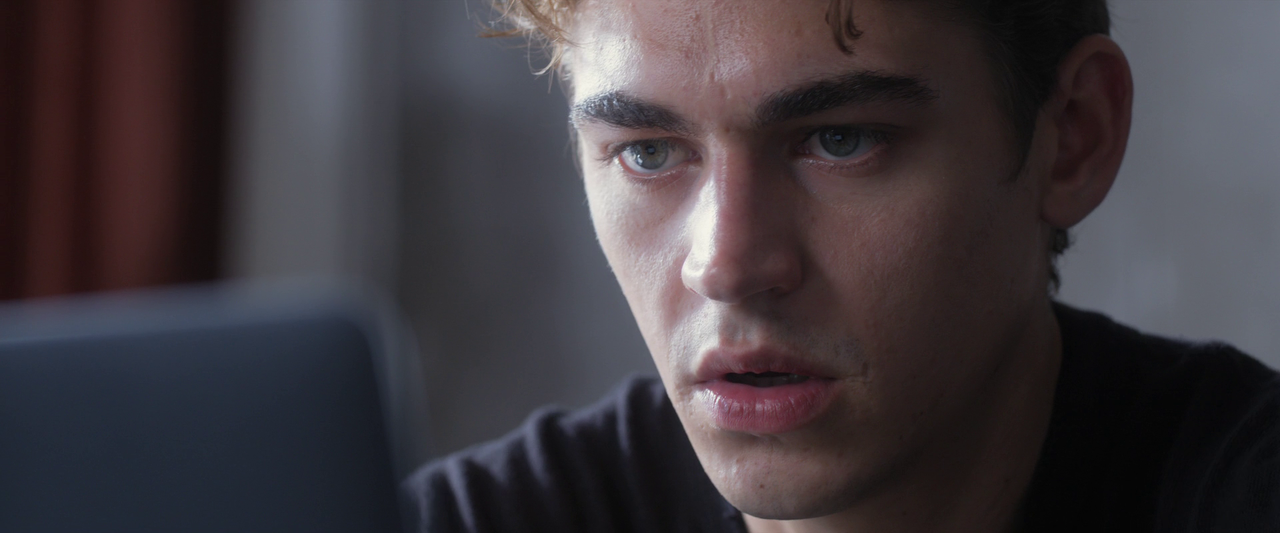 vlcsnap-2023-12-08-17h07m07s108