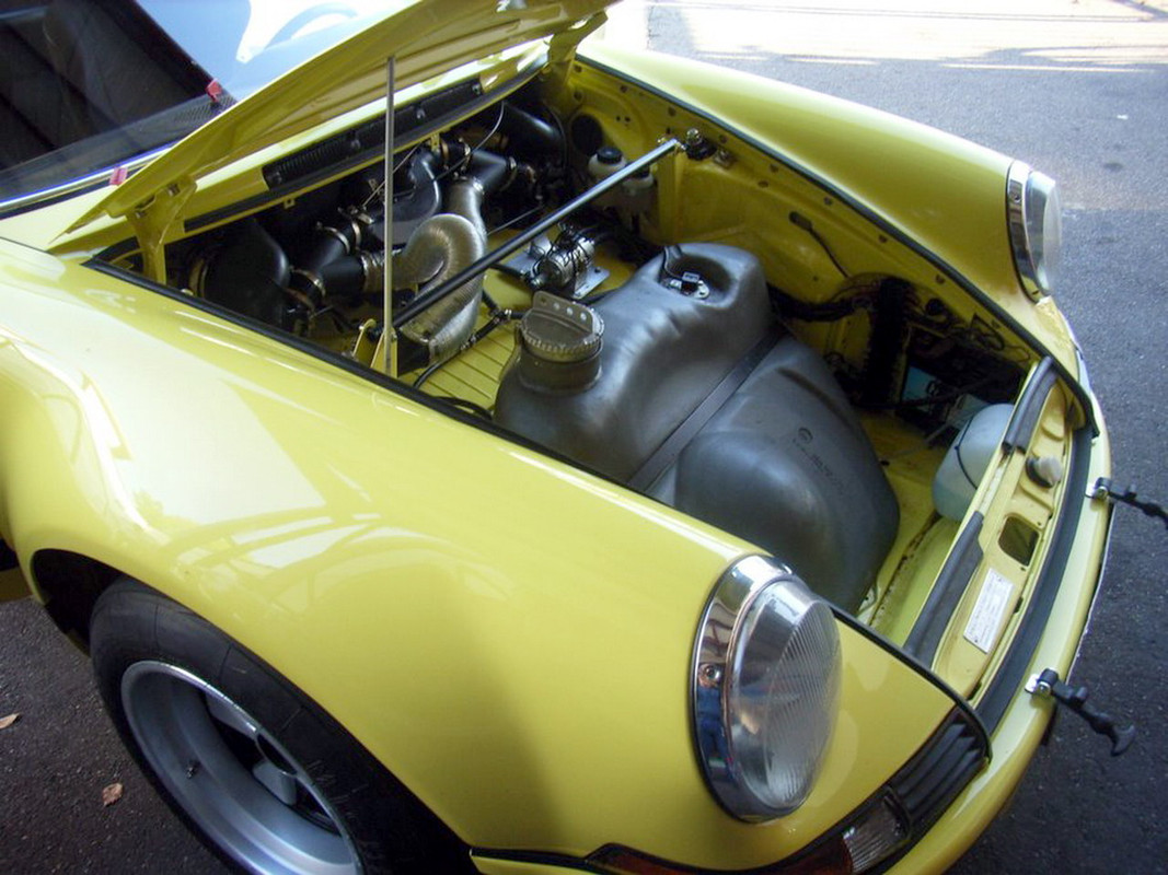 70611663_Xt6A6Via_PorscheRSR05