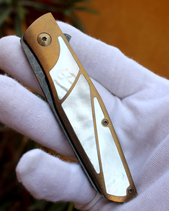 CRU-FRAME-1.jpg