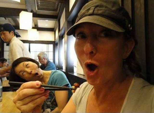 Всегда найдётся тот, кто испортит фото