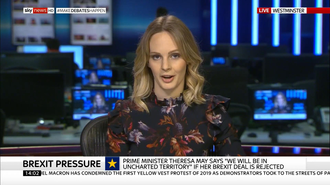 06 January - 14.00.00 - Sky News. Live coverage of main weekend 