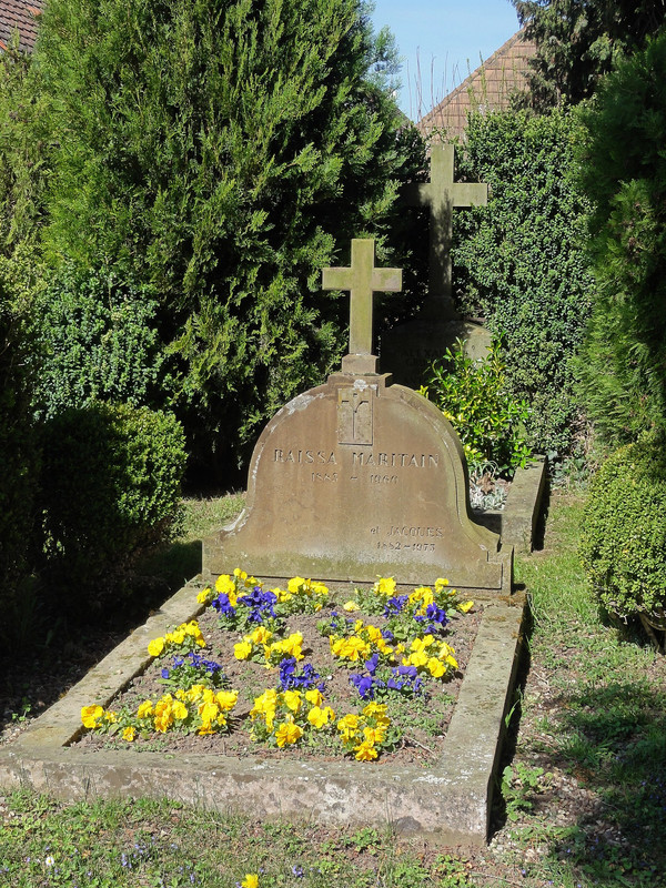 1536px-Kolbsheim-Tombe-Maritain