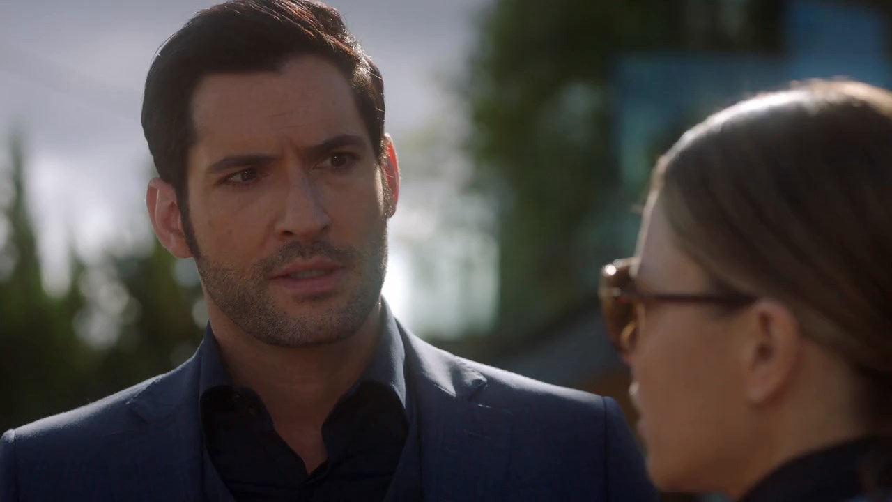 Lucifer (2017) Season 3 [Hindi + English] WebRip 480p 720p ESub - Complete Screenshot