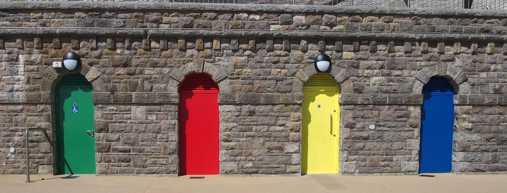 multi-doors-grey-wall.jpg