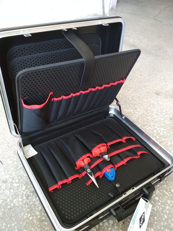 AD677934-0A55-4119-9B89-91FAAA78FBA4