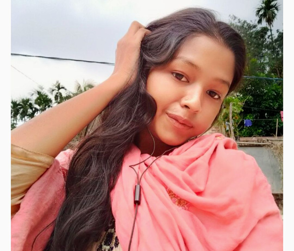 Beautiful Village Girl Fucking And Nude Captured Many Clips Update