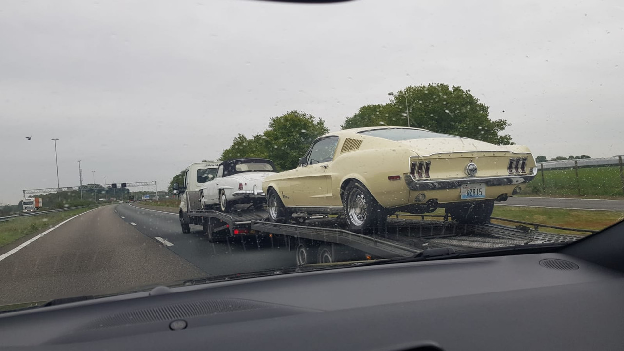 94F63B68-53B9-4F07-ACC9-46B618303515