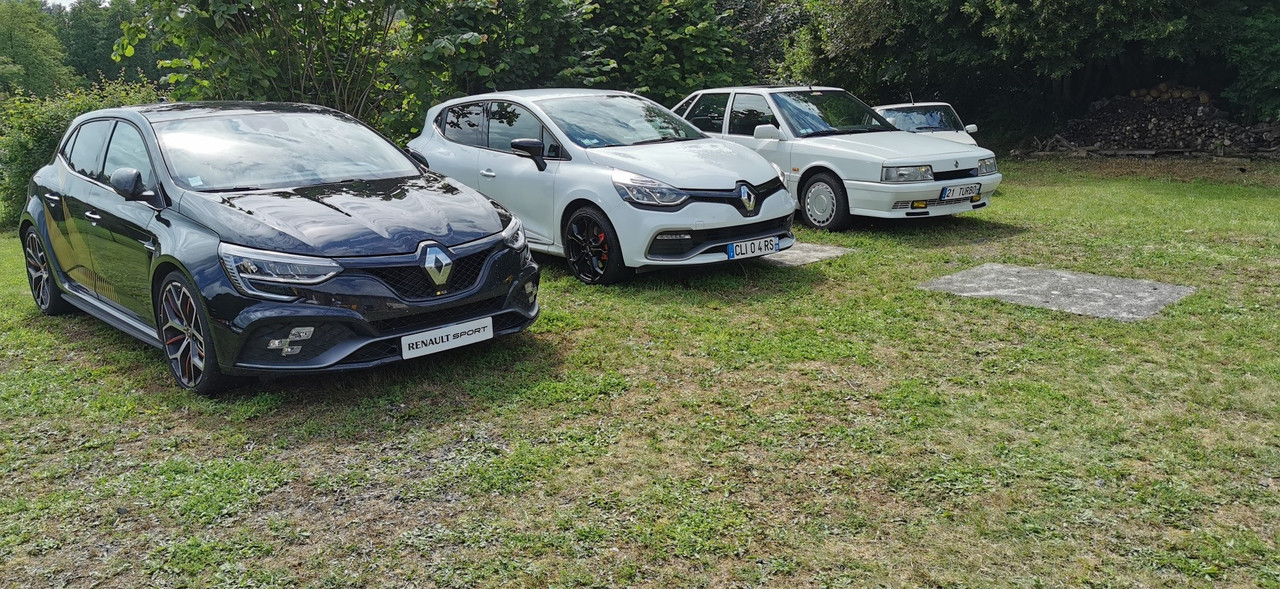 4FC6A104-4FF8-457B-BE4D-1BD251C06831