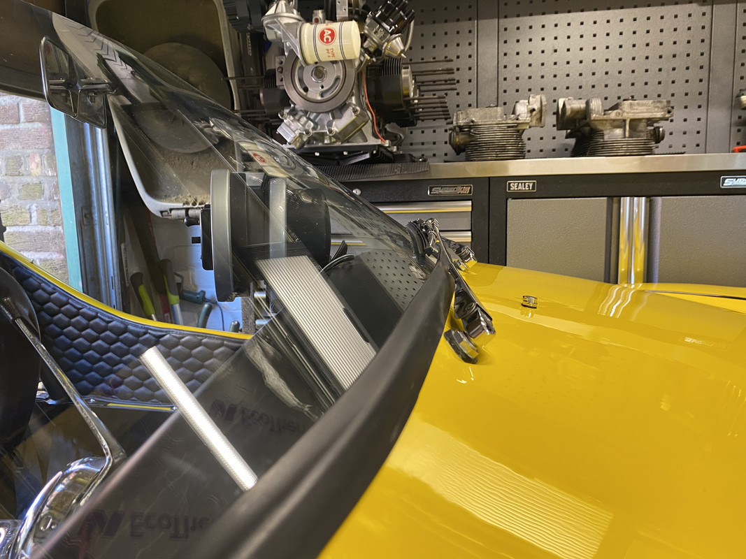 65DEADDB-AF07-4DD1-904C-3B3A3F6A9191