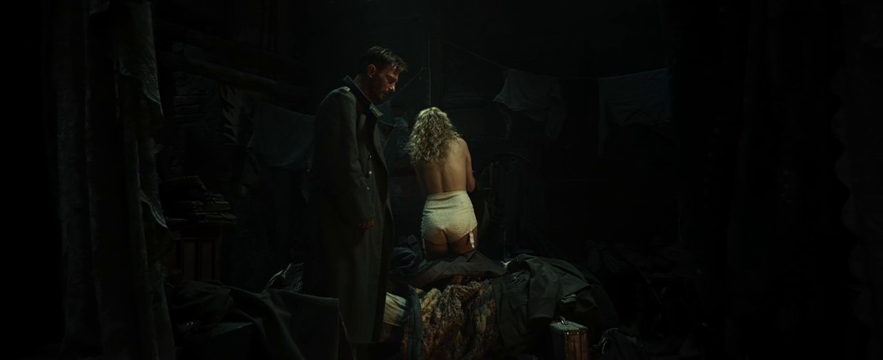 Stalingrad-2013-Blu-Ray-Hindi-Tam-Eng-720p-8bit-x264-AVC-AAC-2-0-ESub-mkv-0005