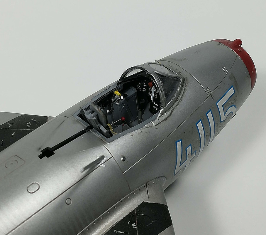 Avion - MiG 15 Bis - Tamiya, 1/48 Mig-09