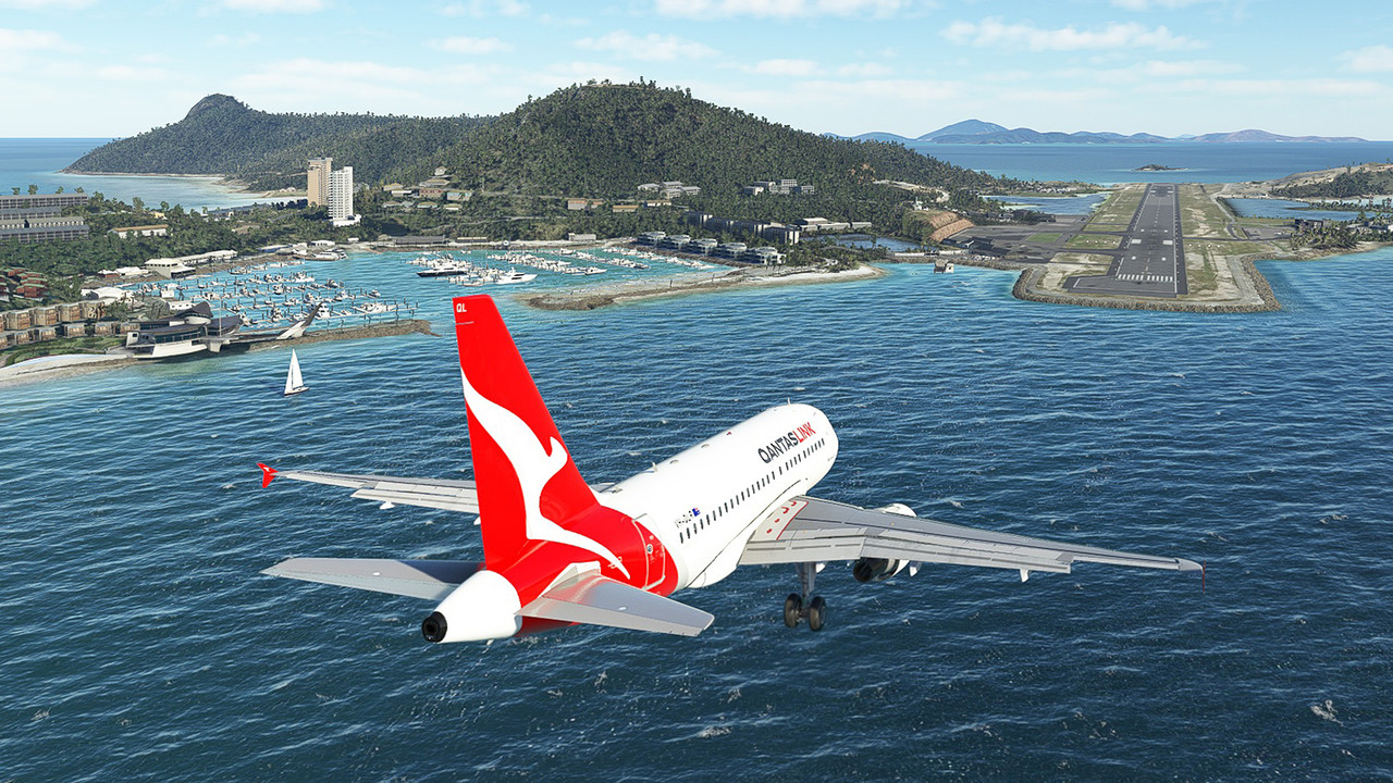 Hamilton-Island-Airport-YBHM-A318-1.jpg