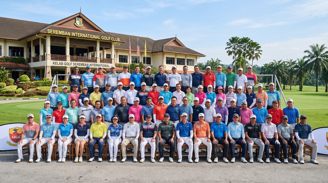 Tempahan gambar group besar golf