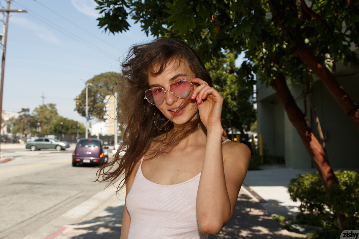 full_020_1027231126371973