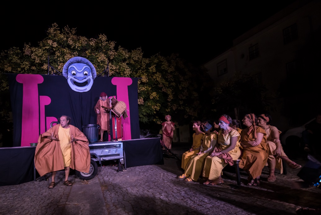 ÉVORA: HOUVE “A ASSEMBLEIA DAS MULHERES” NO LARGO DO CHÃO DAS COVAS ÉVORA: HOUVE “A ASSEMBLEIA DAS MULHERES” NO LARGO DO CHÃO DAS COVAS
