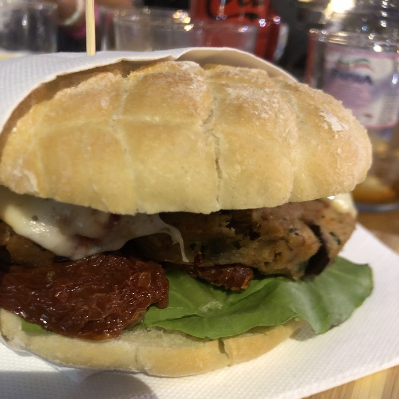 4011661B-EDDC-4A4E-AB2A-F4868CC99523